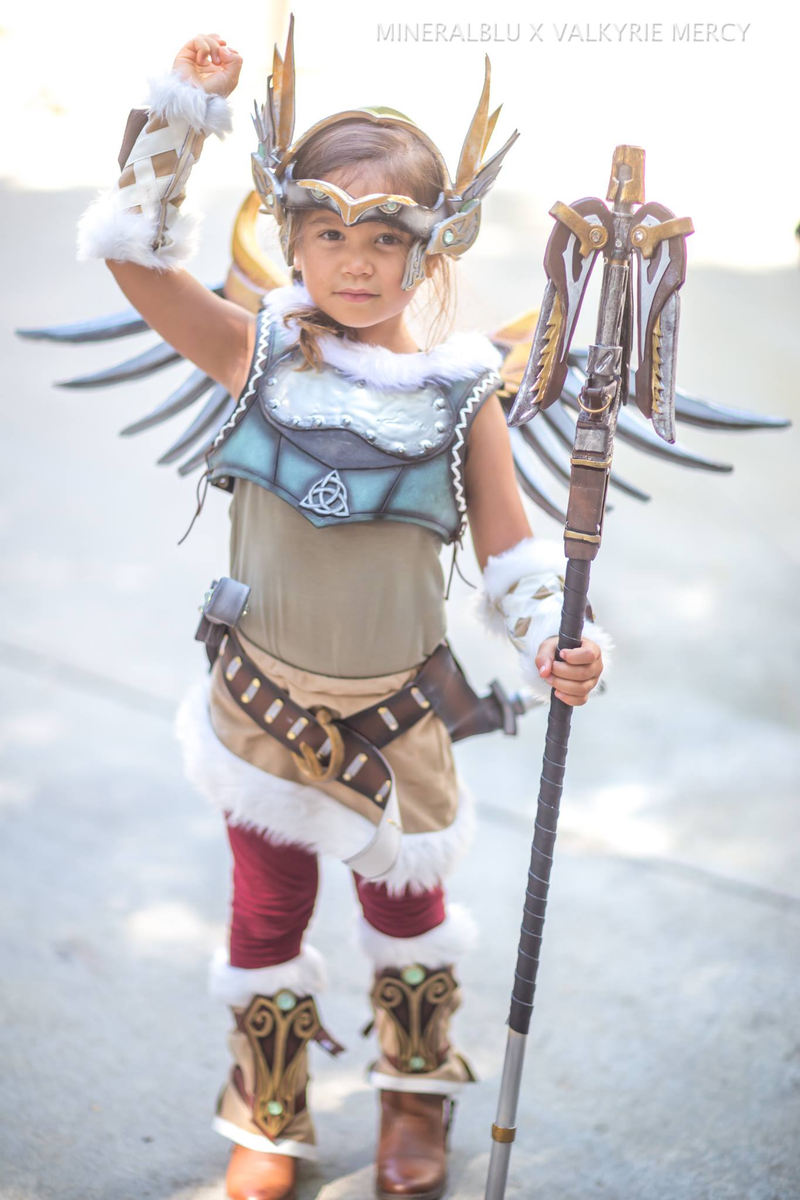 Cosplay by C’est La Sara | Photo by Mineralblu